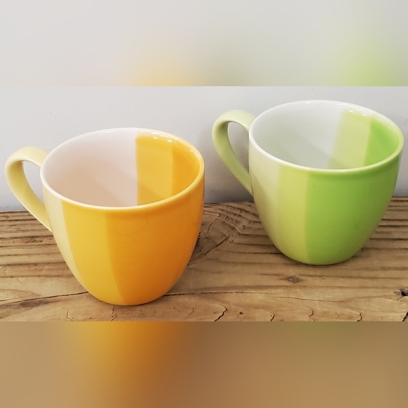 Starbuck 2005 Green Stripe Cup & Yellow Stripe Cup - Picture 11 of 11